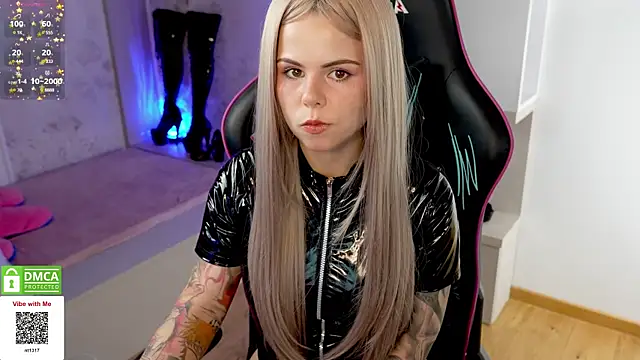 Snapshot of Latex_Kitty chatting on February 2025 05:21:01 PM Latex Kitty online show from February 2025 05:21:01 PM