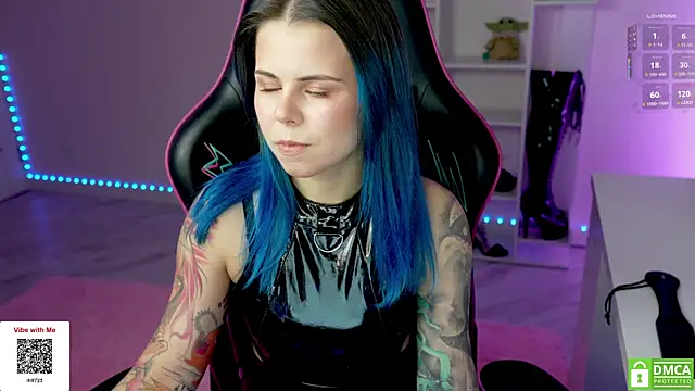 Snapshot of Latex_Kitty chatting on November 2025 01:48:01 PM Latex Kitty online show from November 2025 01:48:01 PM