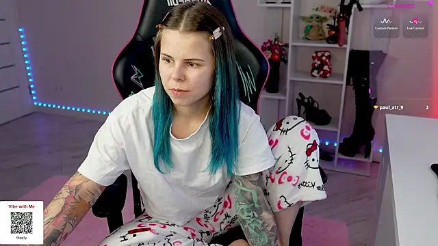 Latex Kitty online show from February 2026 02:59:02 PM