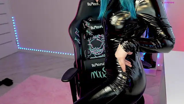 Latex Kitty online show from March 2026 03:57:02 PM