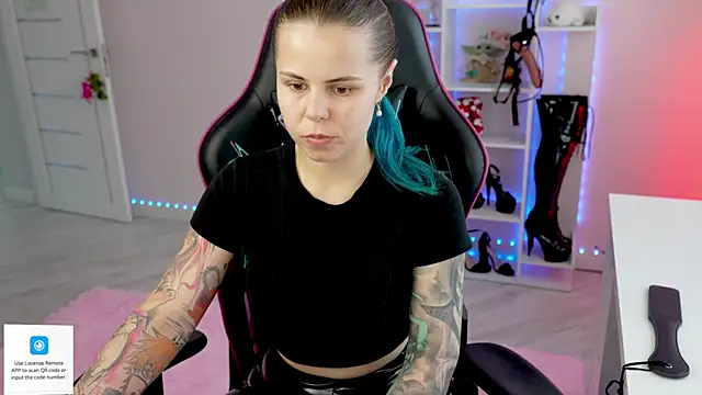 Snapshot of Latex_Kitty chatting on June 2026 12:05:02 PM Latex Kitty online show from June 2026 12:05:02 PM
