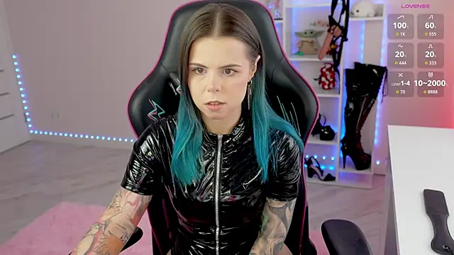 Latex Kitty online show from April 2026 01:28:01 PM