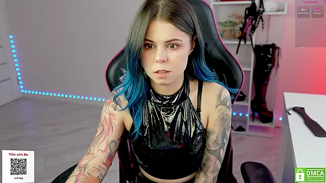 Latex Kitty online show from January 2026 12:30:01 PM