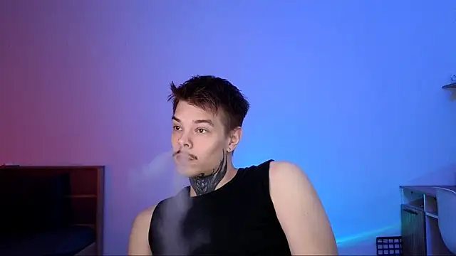 DENIS HERE online show from November 2025 06:08:01 PM