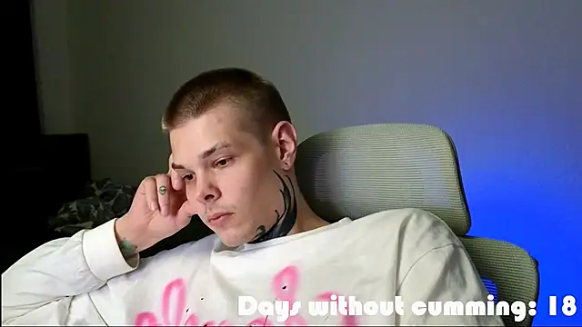 Snapshot of DENIS_HERE chatting on May 2026 11:58:02 PM DENIS HERE online show from May 2026 11:58:02 PM