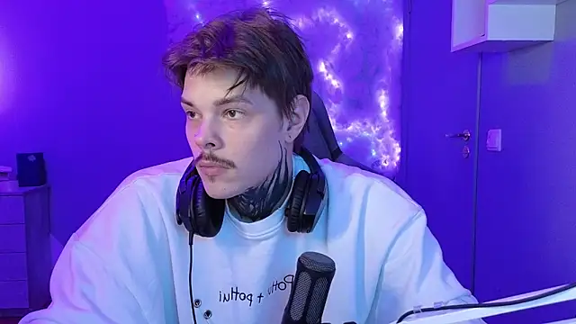 DENIS HERE online show from January 2025 02:12:02 AM