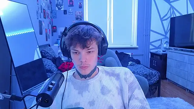 DENIS HERE online show from February 2025 11:39:01 AM