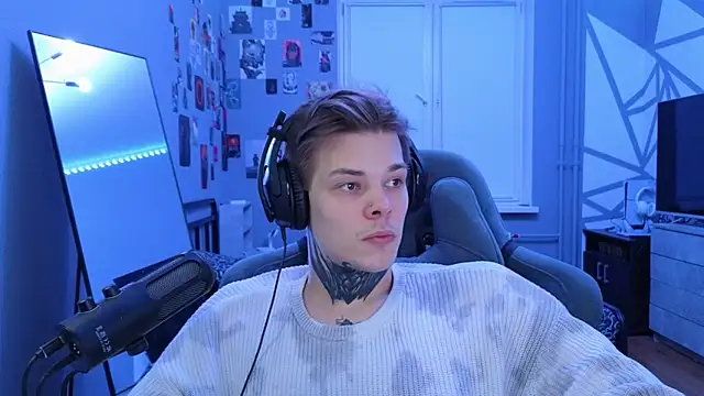 DENIS HERE online show from March 2025 05:38:01 PM