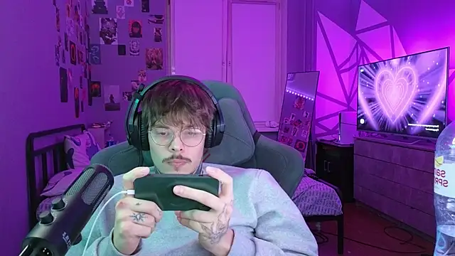 DENIS HERE online show from February 2025 11:12:01 PM