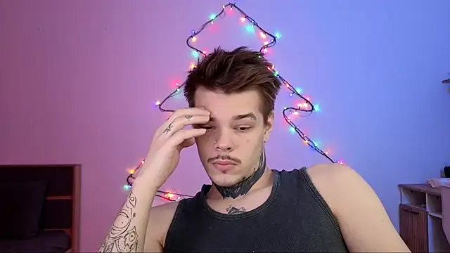 DENIS HERE online show from November 2025 04:52:02 PM