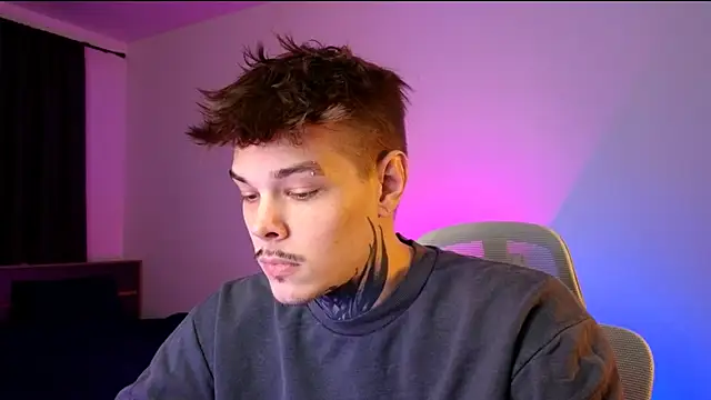 DENIS HERE online show from February 2026 07:58:01 PM