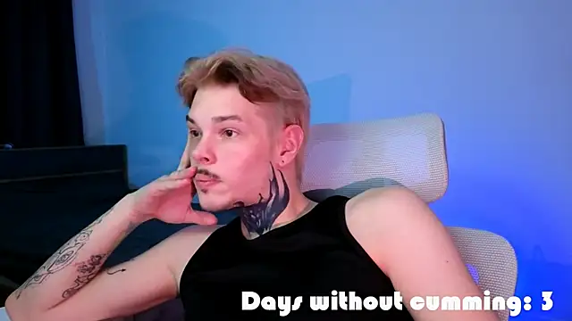 DENIS HERE online show from April 2026 11:33:02 PM