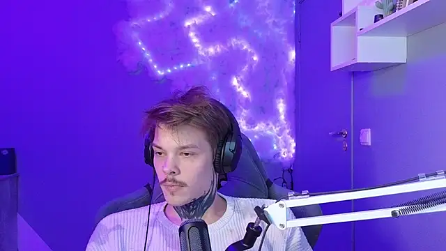 DENIS HERE online show from January 2025 06:58:02 PM