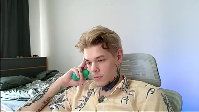DENIS HERE online show from May 2026 12:02:02 PM