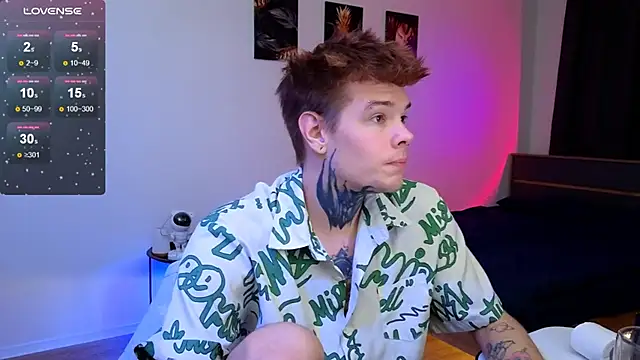 DENIS HERE online show from December 2025 03:59:02 PM