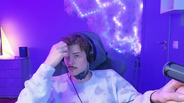DENIS HERE online show from February 2025 11:37:02 PM