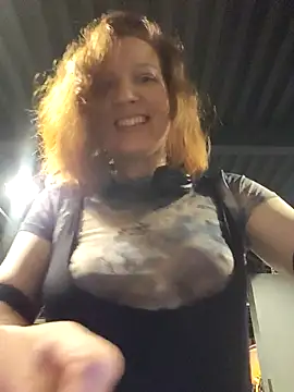 Exhibitionsplit online show from September 2025 09:42:01 PM