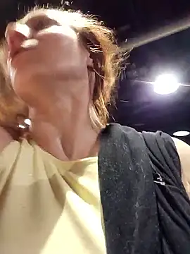 Exhibitionsplit online show from March 2026 10:54:01 PM