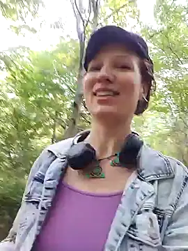 Exhibitionsplit online show from September 2025 11:06:02 AM