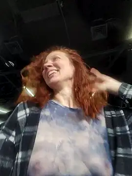 Exhibitionsplit online show from April 2026 02:32:02 PM