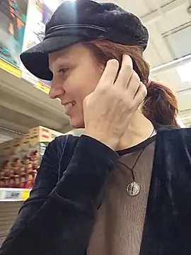 Exhibitionsplit online show from November 2025 12:37:02 PM