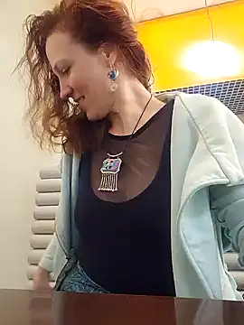 Exhibitionsplit online show from April 2026 08:50:02 AM