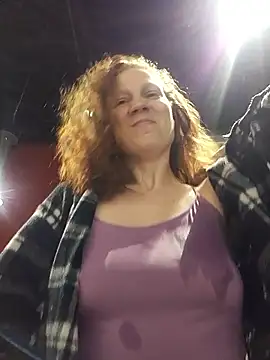 Exhibitionsplit online show from February 2026 11:05:02 PM