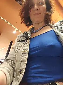 Exhibitionsplit online show from March 2025 02:30:02 PM