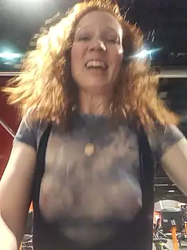 Exhibitionsplit online show from March 2026 10:22:02 PM