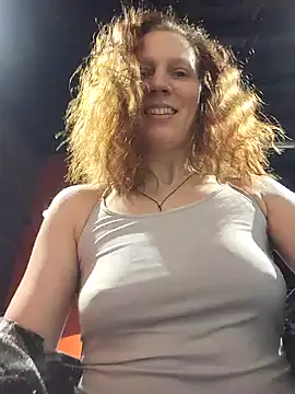 Exhibitionsplit online show from February 2026 10:55:02 PM