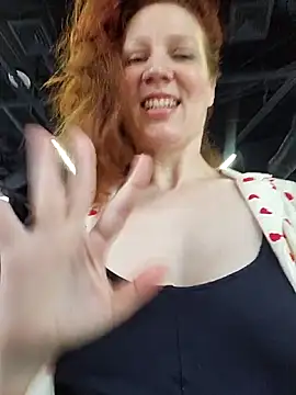 Exhibitionsplit online show from May 2026 07:50:02 AM