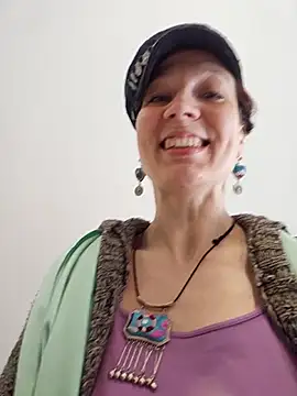 Exhibitionsplit online show from April 2026 08:06:01 AM