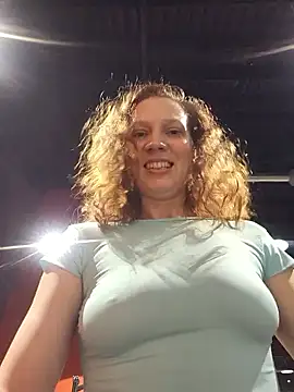 Exhibitionsplit online show from March 2026 10:58:01 PM