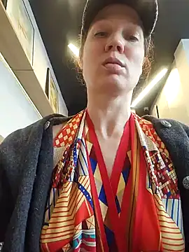 Exhibitionsplit online show from April 2026 09:16:02 AM