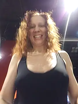 Exhibitionsplit online show from February 2026 09:45:02 PM