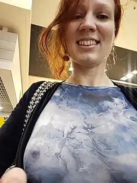 Exhibitionsplit online show from December 2025 12:59:02 PM