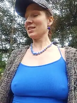 Exhibitionsplit online show from February 2026 04:07:02 PM