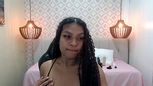Naomi Tylers online show from September 2025 11:32:01 PM
