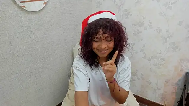 Snapshot of Naomi_Tylers chatting on December 2025 10:59:02 PM Naomi Tylers online show from December 2025 10:59:02 PM