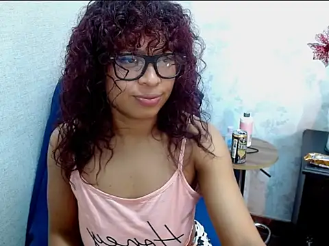 Snapshot of Naomi_Tylers chatting on November 2025 11:09:01 PM Naomi Tylers online show from November 2025 11:09:01 PM