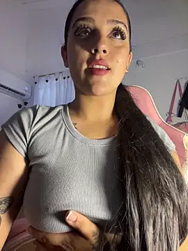 Snapshot of violet-333 chatting on November 2025 05:57:01 PM violet-333 online show from November 2025 05:57:01 PM