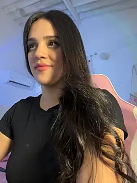 Snapshot of violet-333 chatting on November 2025 08:12:01 PM violet-333 online show from November 2025 08:12:01 PM