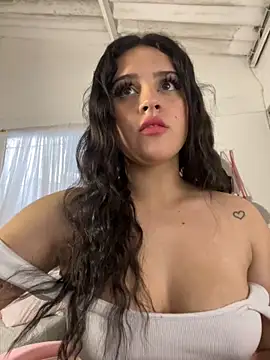 Snapshot of violet-333 chatting on October 2025 01:52:01 PM violet-333 online show from October 2025 01:52:01 PM