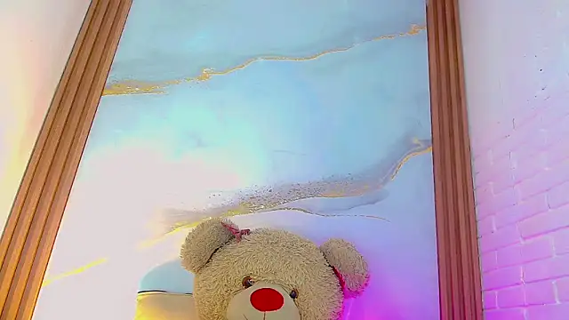 Snapshot of CoralineSweett chatting on November 2025 09:08:01 PM CoralineSweett online show from November 2025 09:08:01 PM