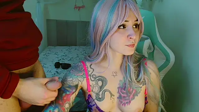 Snapshot of Ahrya_ chatting on September 2025 10:10:02 PM Ahrya online show from September 2025 10:10:02 PM