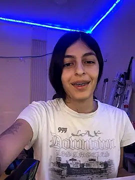 cristel 17 online show from September 2025 03:46:01 AM