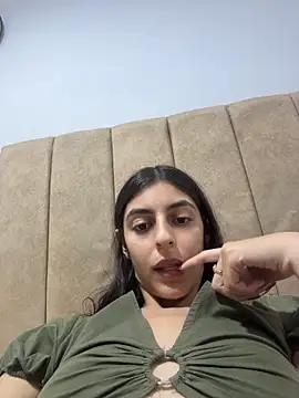 cristel 17 online show from April 2026 03:41:01 AM