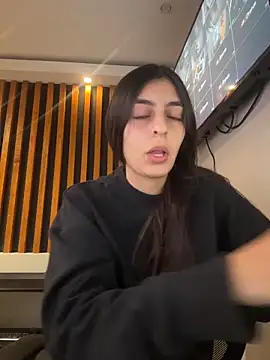 cristel 17 online show from April 2026 06:26:02 AM