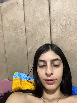 cristel 17 online show from February 2026 01:14:02 AM