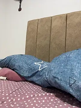 cristel 17 online show from November 2025 09:15:02 PM